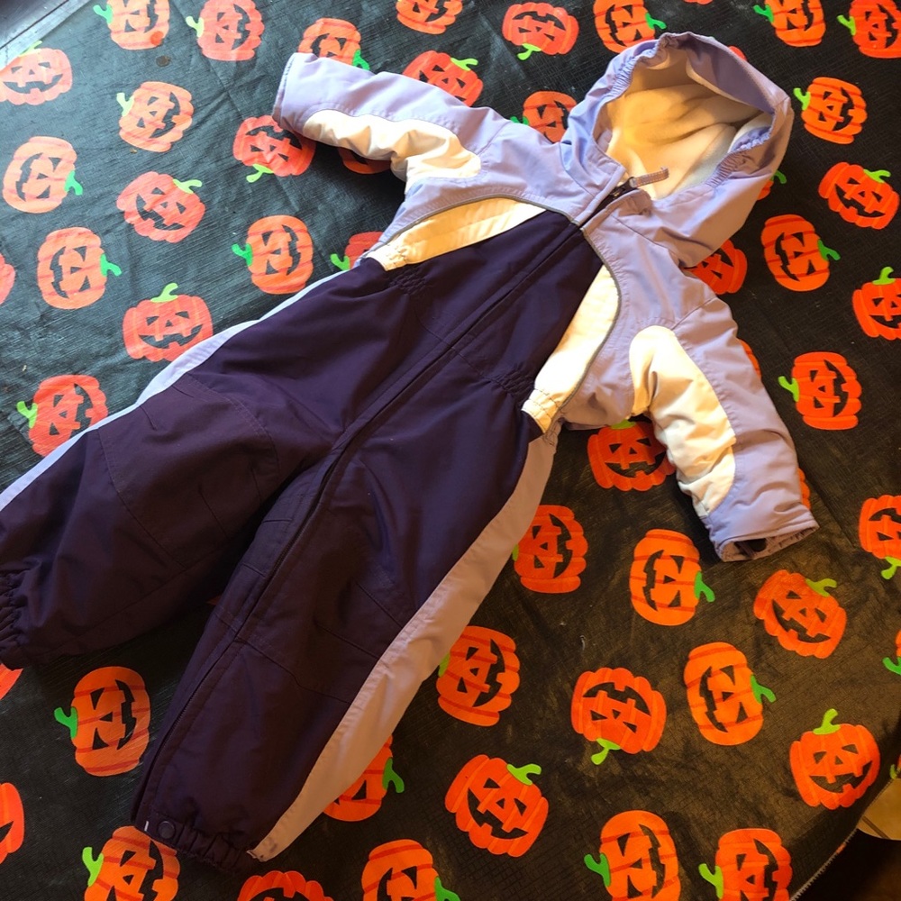 Toddler snowsuit great condition